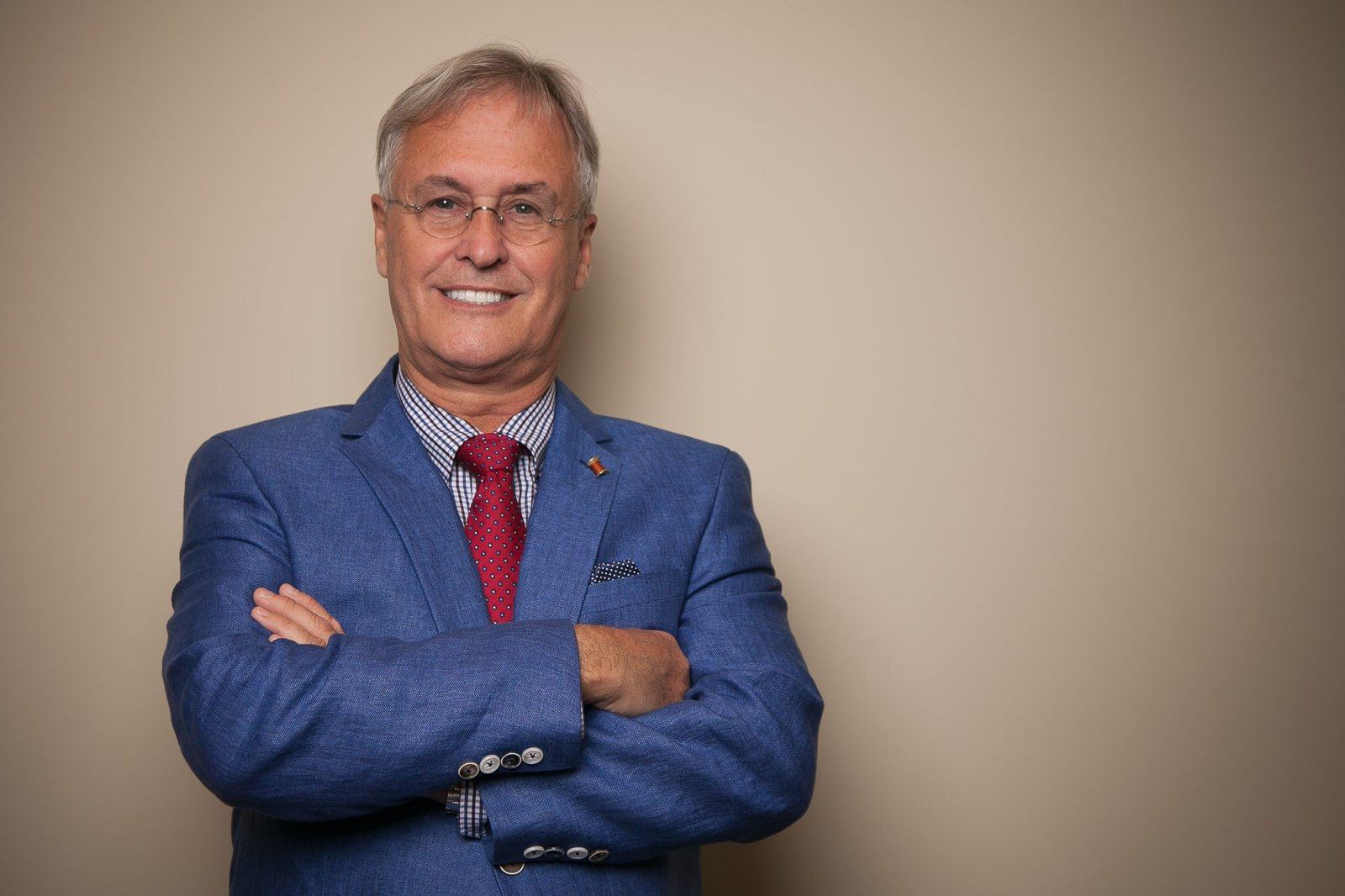 Jean-Louis Racine — Courtier immobilier spécialisé en hôtels et hébergement au Québec